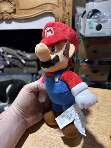 Super Mario Brothers Plush - Picture 2 of 9