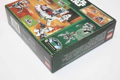 *New In Sealed Box* LEGO Star Wars: Clone Troopers Vs. Droidekas (Item# 75000) - Picture 11 of 16
