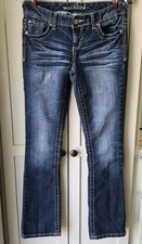 Maurices Straight Leg Jeans Dark Wash Embellished Pockets Women's Size 1/2 Short