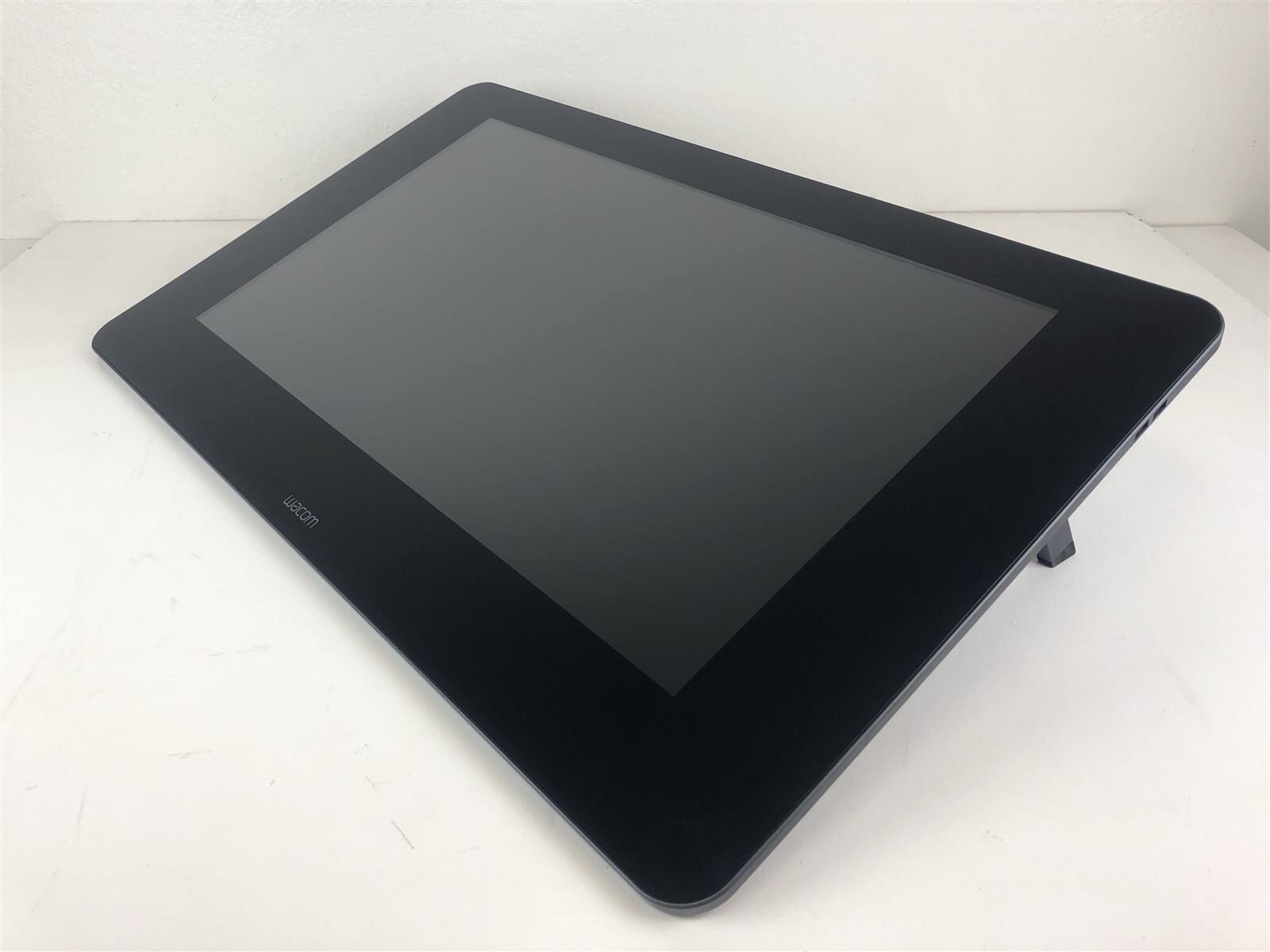 Cintiq 27QHD 27" Graphics Tablet (DTH2700) eBay