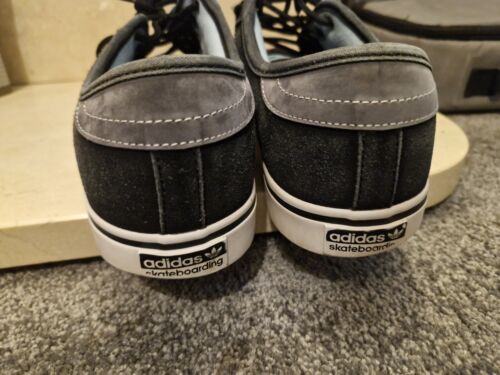 Adidas Majerus Skateboarding Trainers Size 10 - Picture 3 of 7