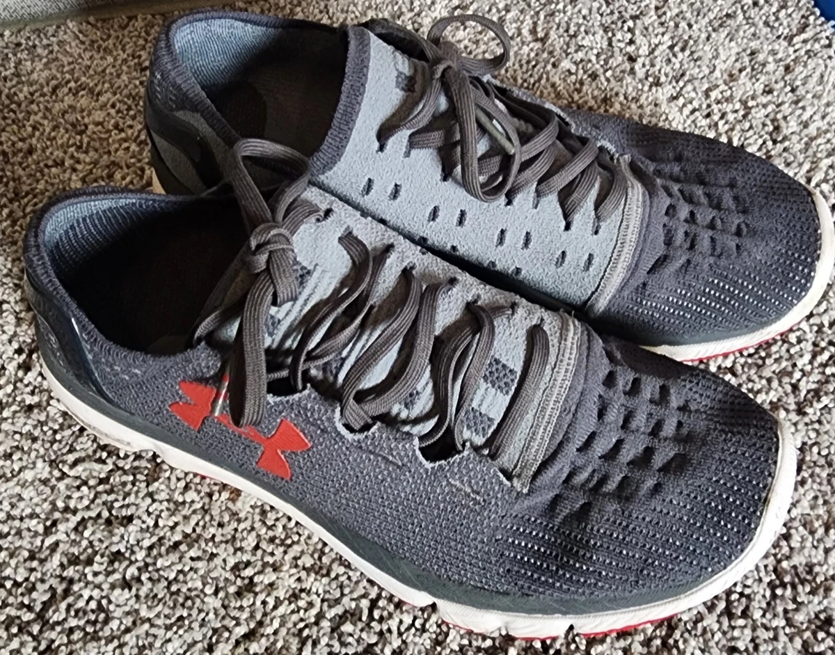 Under Armour Speed Form Low Top Shoes Men s 10.5 Lace Up Gray Red Athletic