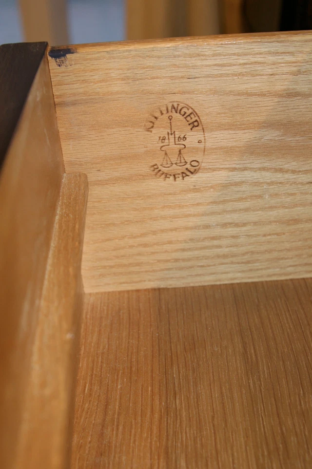 De colección Hollywood Regency/Medios de Siglo Moderno Kittinger Griego Llavero Cómoda/Cofre Foto 4 de 4