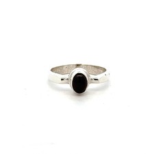 Sterling Silver Oval Garnet Ring Size 7.5 Stone 5 x 7 mm