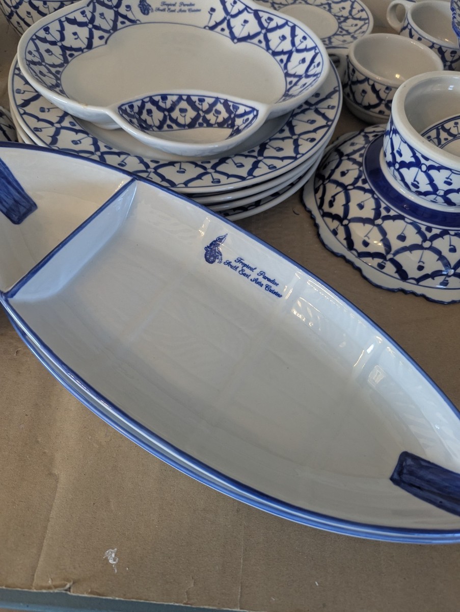 タイ　食器セット Beautiful Porcelain Blue And White Dinner Set 29 Pieces From