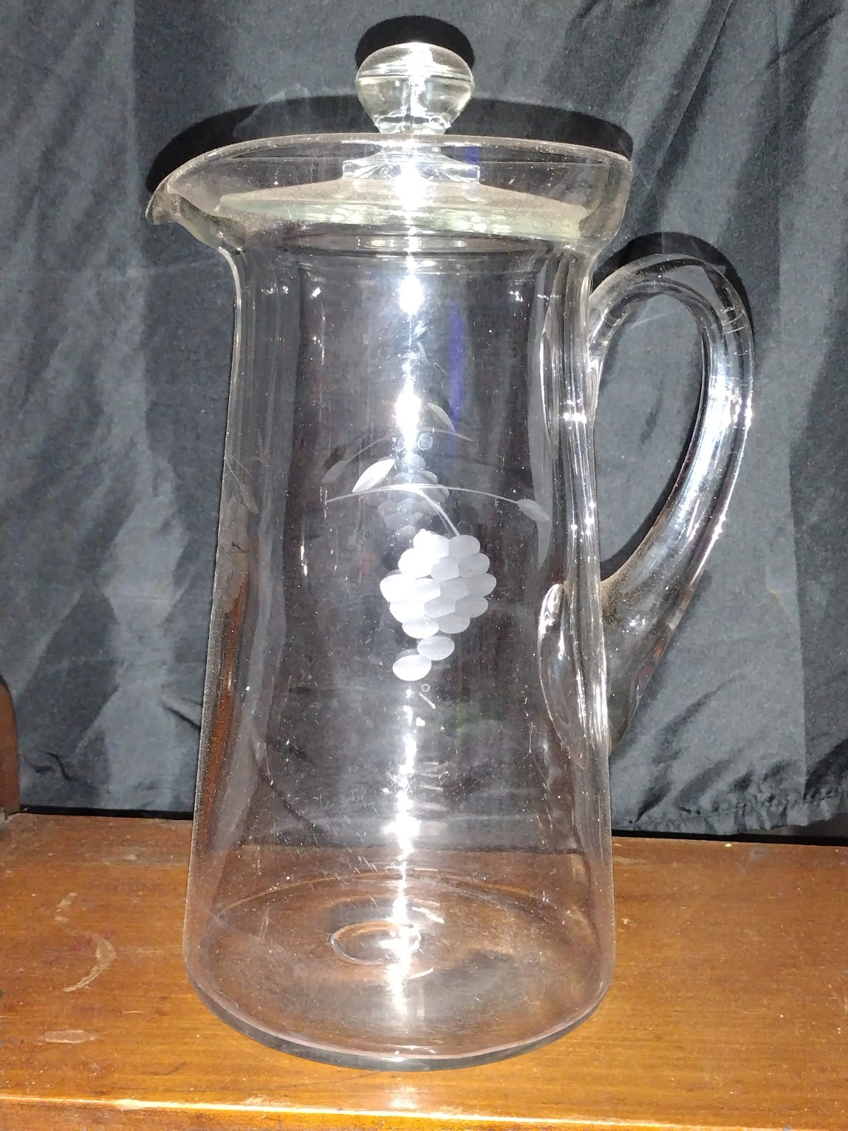 Elegant Glass Water Vase for Fresh Flowers