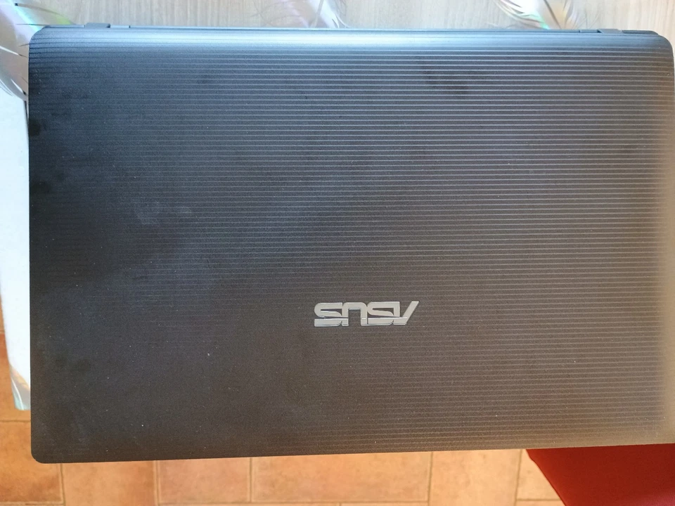 Notebook Asus Xc3s - Immagine 2 di 4