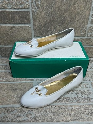 1988 Vintage Stride Rite Leather Diana Walking Shoes White with Studs 4.5