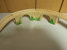 Thomas Wooden Railway Train Arched Curved Viaduct w ascending tracks