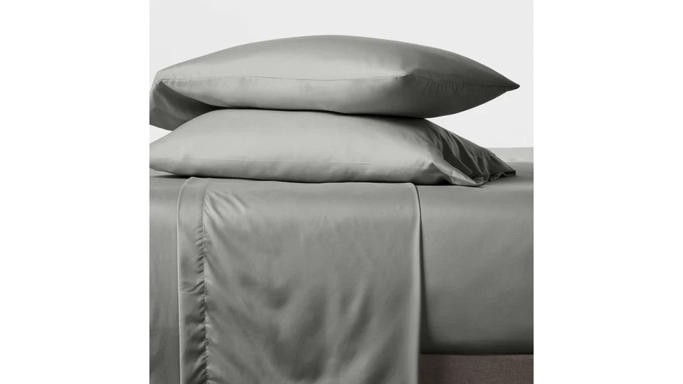 Juego de sábanas de microfibra Room Essentials: planas, ajustables, 2 fundas de almohada, gris talla Queen Foto 2 de 4