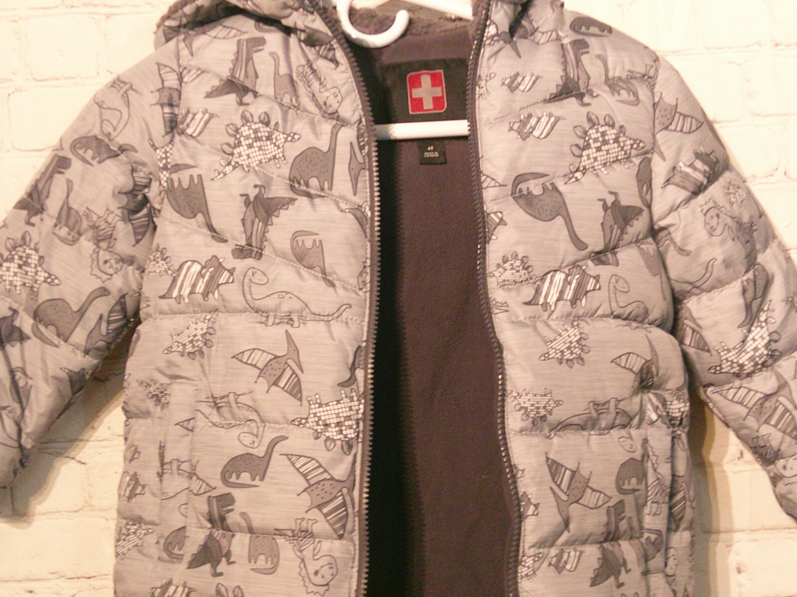 Picture 4 of 5