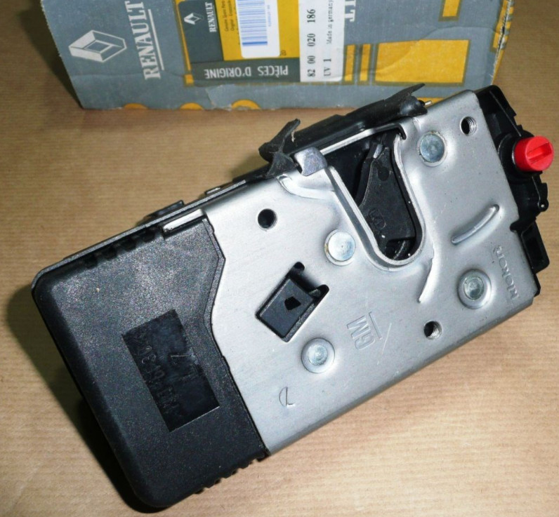 Serrure porte coulissante Renault Trafic II 8200020186 3 pins