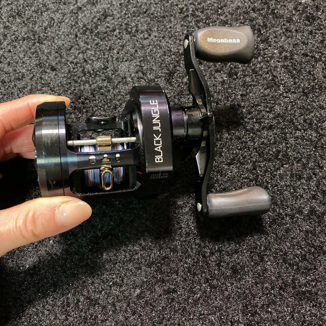 Megabass BLACK JUNGLE Right Limited Edition Bait Casting Reel Used FedEx #2