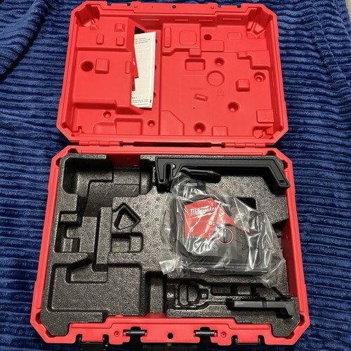 Milwaukee 3631-21 M12 12V 360° Green Laser Level Tool Only | NIB - Picture 6 of 8