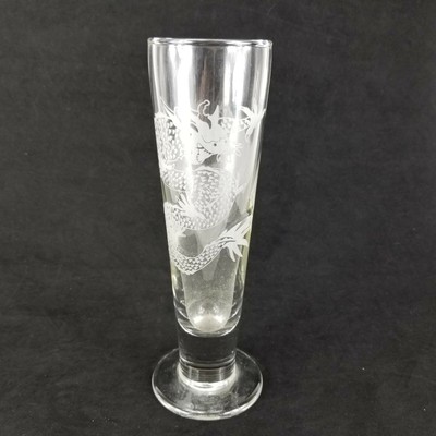 9 5 Tall Glass Hurricane Vase Centerpiece Etched Dragon Pedestal