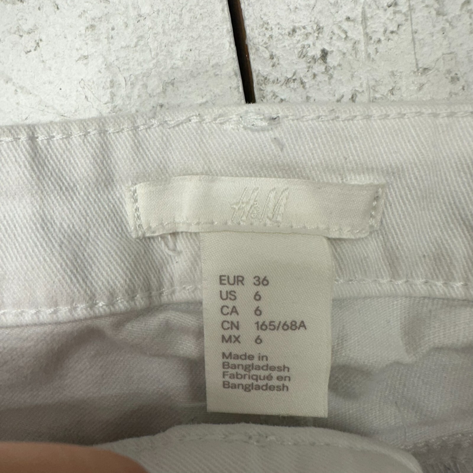 H&M Solid White Everyday Low Rise Basic 2 Inch De… - image 2