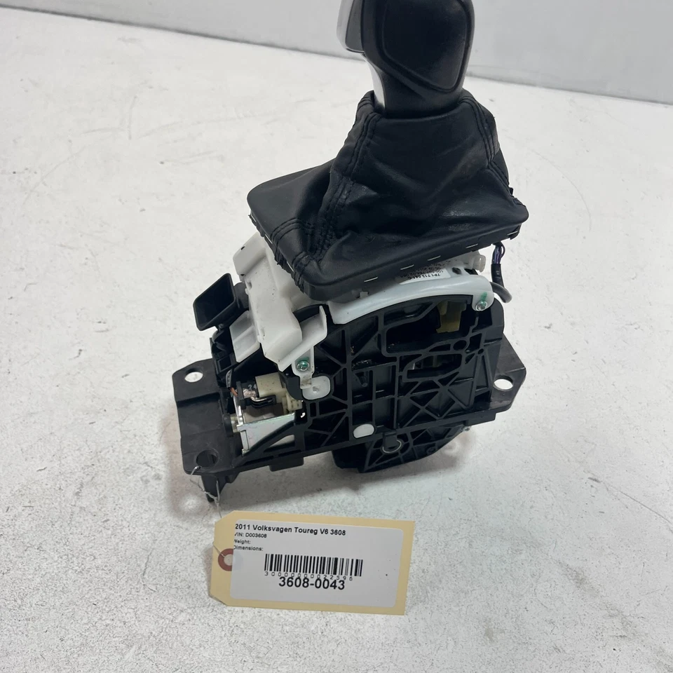 VOLKSWAGEN TOUAREG 2011-2012 PALANCA SELECTORA DE CAMBIOS AUTOMÁTICA Y PERILLA OEM Foto 2 de 4