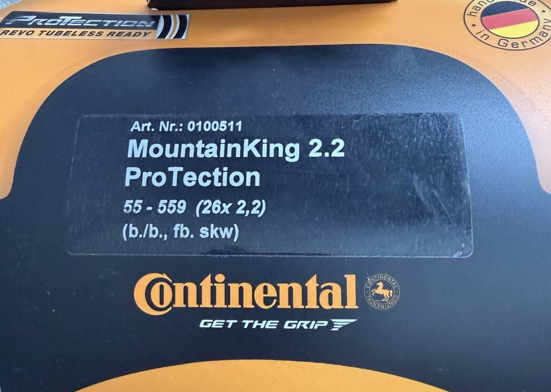Continental Mountain King 26x2.2 ProTection (55 - 559) Black Chili