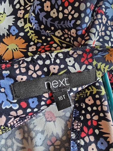 Next Floral Print Dress - Very Flattering Stretchy Material Size 16T - Picture 3 of 4
