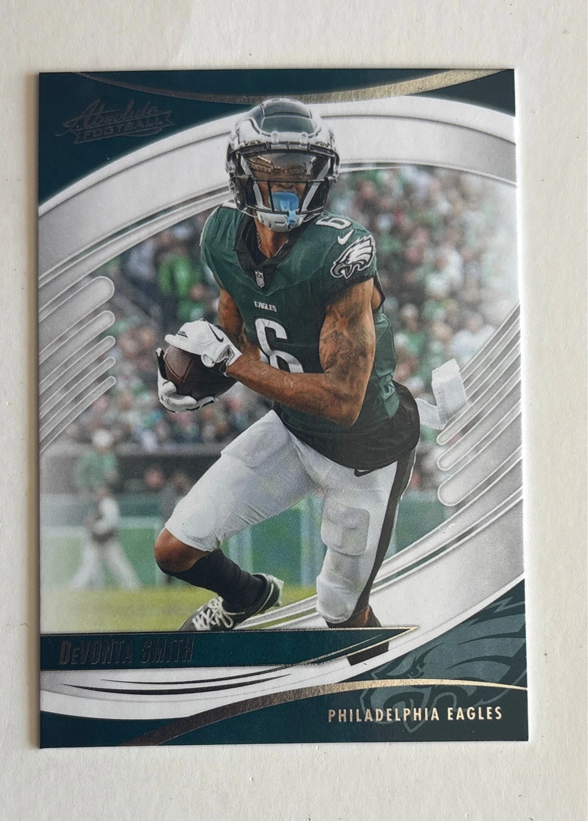 DeVonta Smith 106 2021 Absolute Football Base NM Sports Card