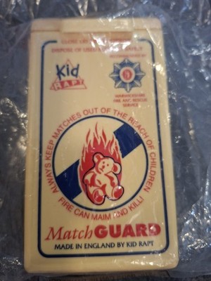 1990er Retro Vintage Match Guard von Kid Rapt 