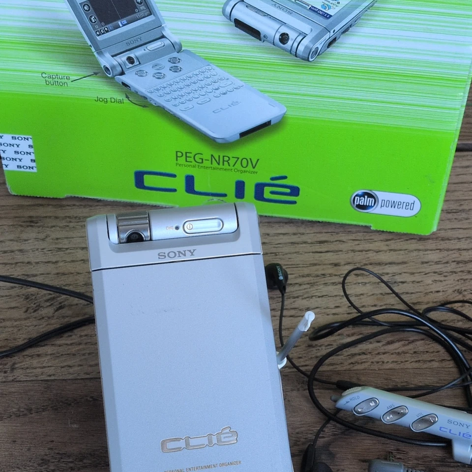 Sony CLIÉ PEG-NR70V Palm Powered PDA With Box And Accessories - Working - Image 1 of 4