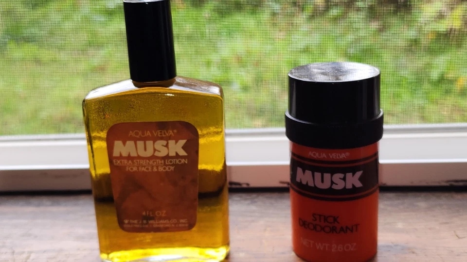 Lote de 2 juegos de regalo vintage para después del afeitado y desodorante Aqua Velva Musk Foto 4 de 4