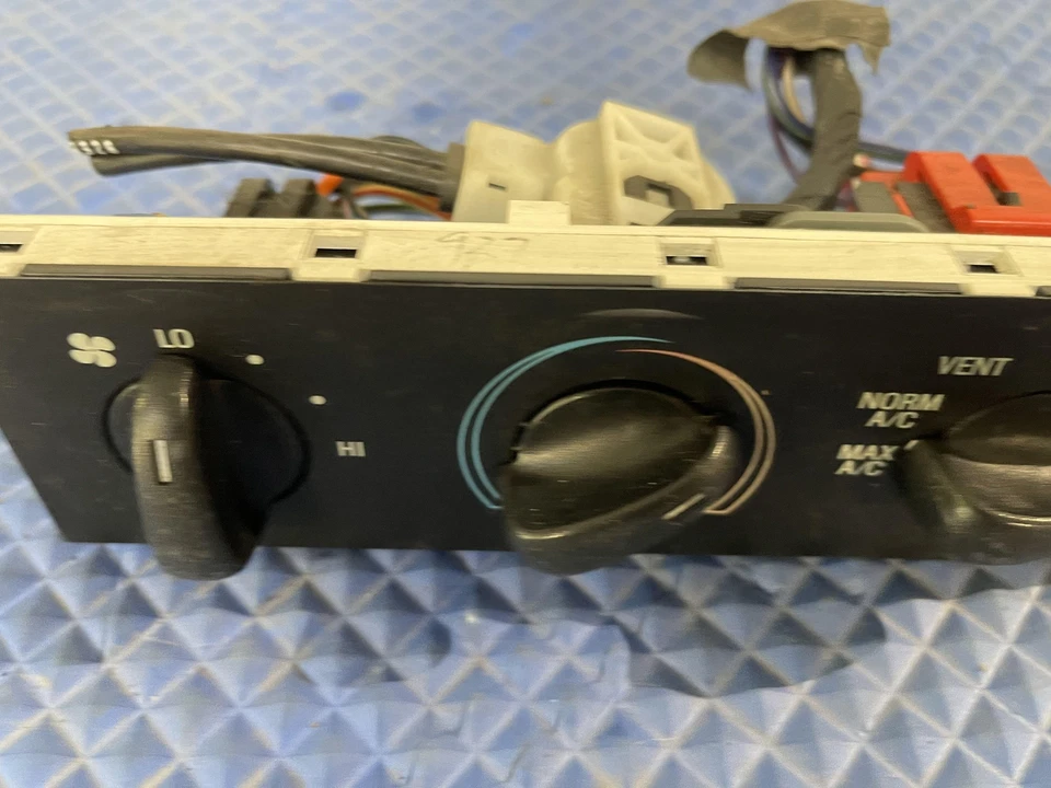 1994-1998 Ford Mustang GT Climate Control Assembly Tested Oem - Image 3 of 4