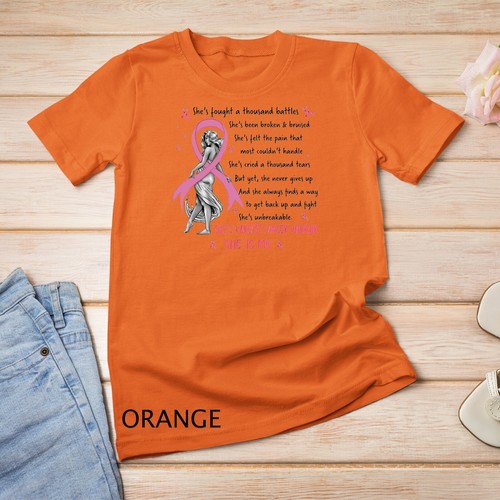 Camiseta unisex She's A Breast Cancer Warrior She Is Me - Cáncer de mama - Imagen 10 de 15