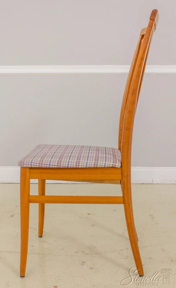 F55706EC: Escritorio o silla lateral cerezo de diseño moderno de mediados de siglo Foto 2 de 4