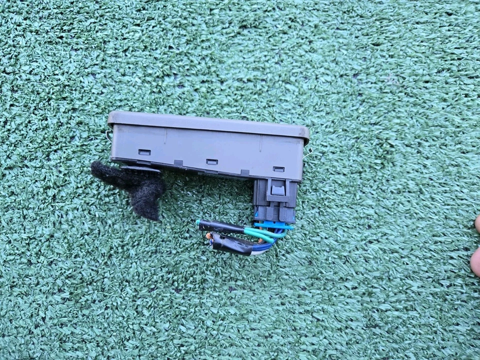 Interruptor de asiento eléctrico del lado del conductor izquierdo Saturn L200 L300 2000-2005 serie L 00-05 Foto 3 de 4