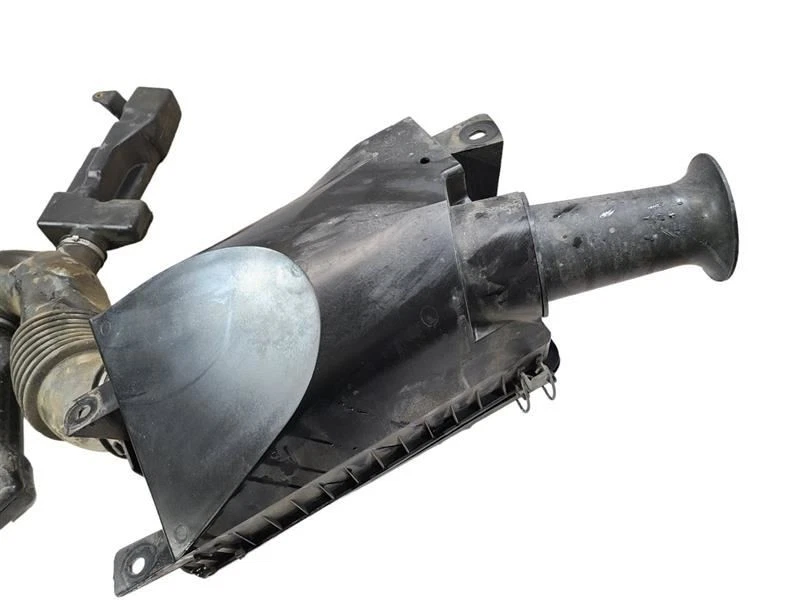 Air Cleaner 4.6L Without Police Package Fits 03-04 CROWN VICTORIA 577970 - Image 2 of 4