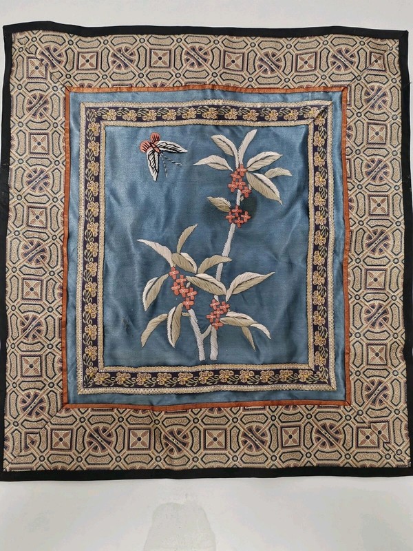 Small Vintage Chinese Silk Embroidery Piece - 10.5x11.5in - DAMAGED Read Descrip