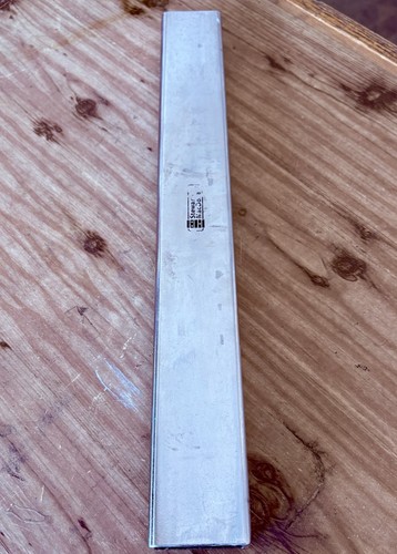Stew Mac Fret / Fingerboard Leveler, for checking frets, Length: 16”