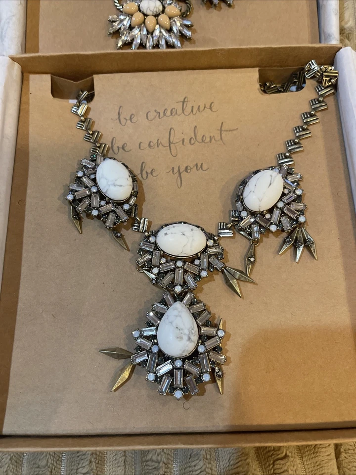 Chloe & Isabel BlueAndPeach,Crystal & WhiteStoneAndCrystalStatement Necklaces - Image 3 of 4