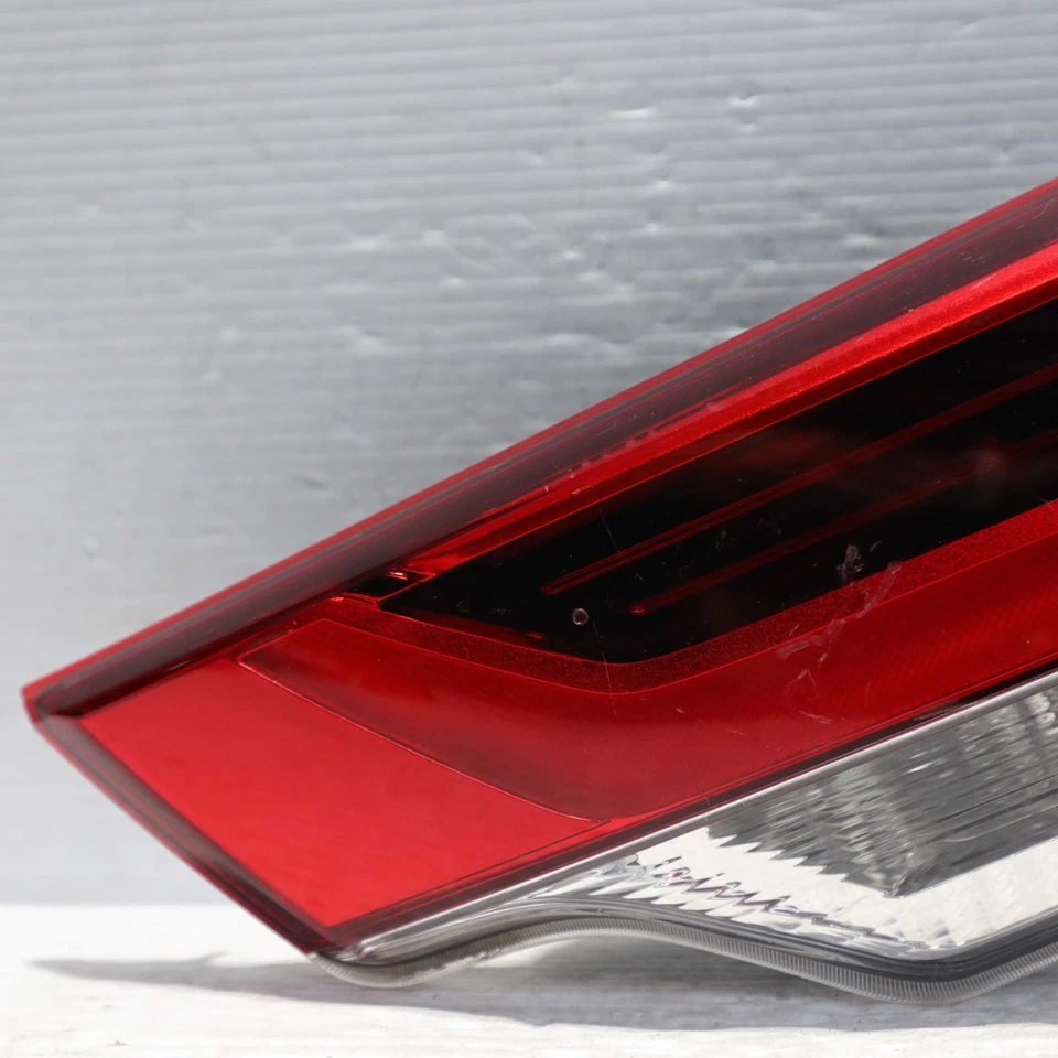 2017-2019 Toyota Highlander Inner LED Right Side Tail Light Assembly OEM - Image 3 of 4