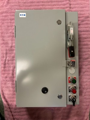 Eaton ECN1818CHC Nema 12, Combo Motor Starter, Disc. Switch Size 1
