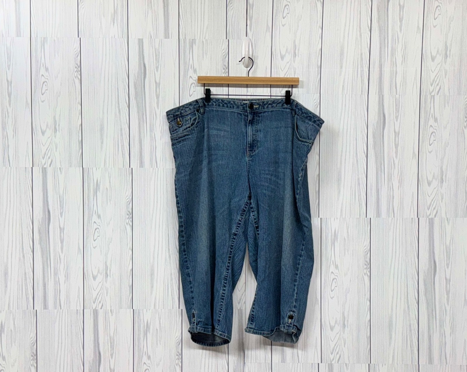 Cato jeans womens plus size 26W cropped blue medium wash denim