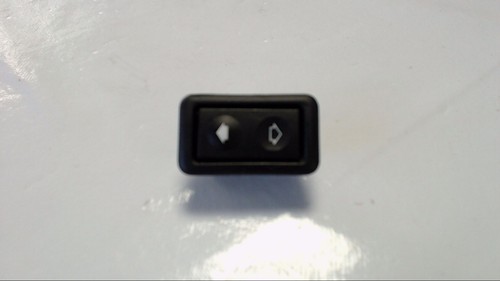 BMW 316i touring E36 Schalter Fensterheber hinten links* 8368943 15513
