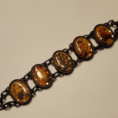 Vintage Avon Christmas Bracelet Santa Panel Nina Ricci Signed Victorian Style