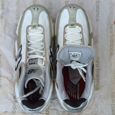 New Balance MF791MW Men s Mid Top Lace-Up Plastic Cleats Sneaker White/Silver