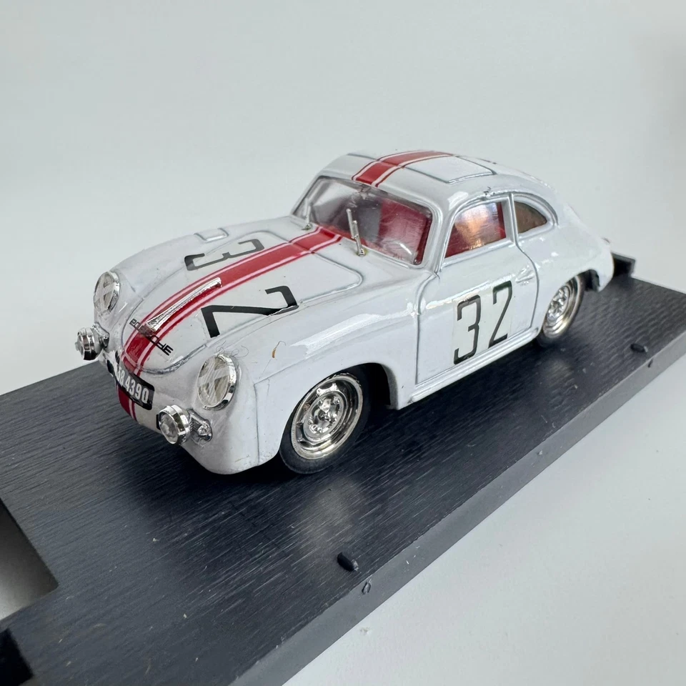 Brumm 1/43 S018 1952 Porsche 356 cupé Targa Florio número 32 en caja Foto 2 de 4