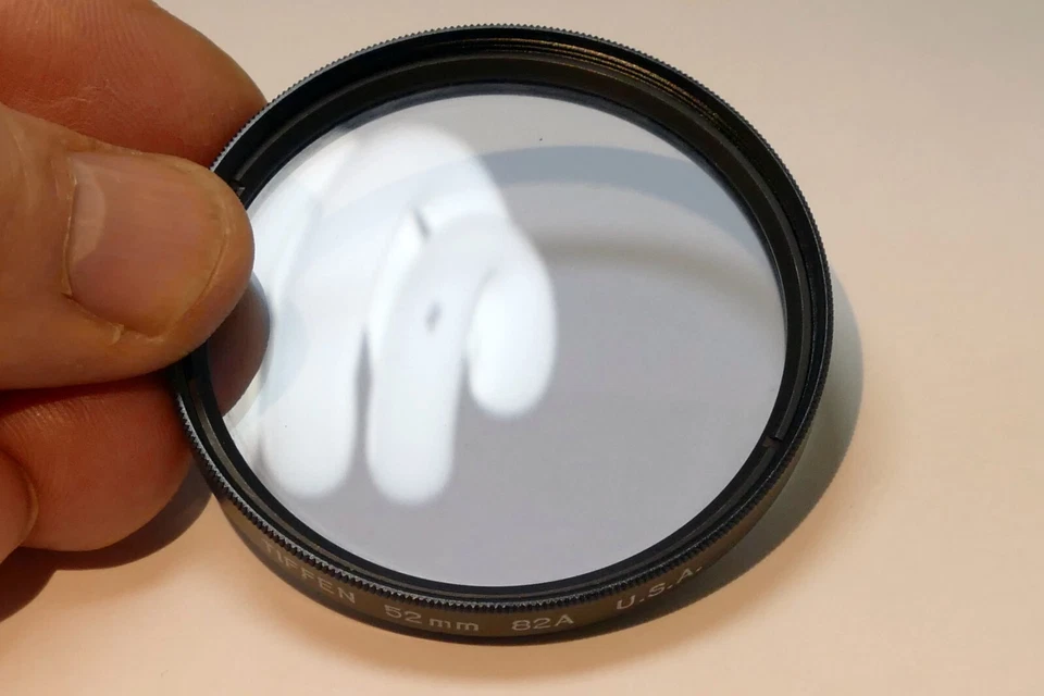 TIFFEN 52mm Filter 82A  made in USA increase by 200K to 3200K - Image 3 of 4