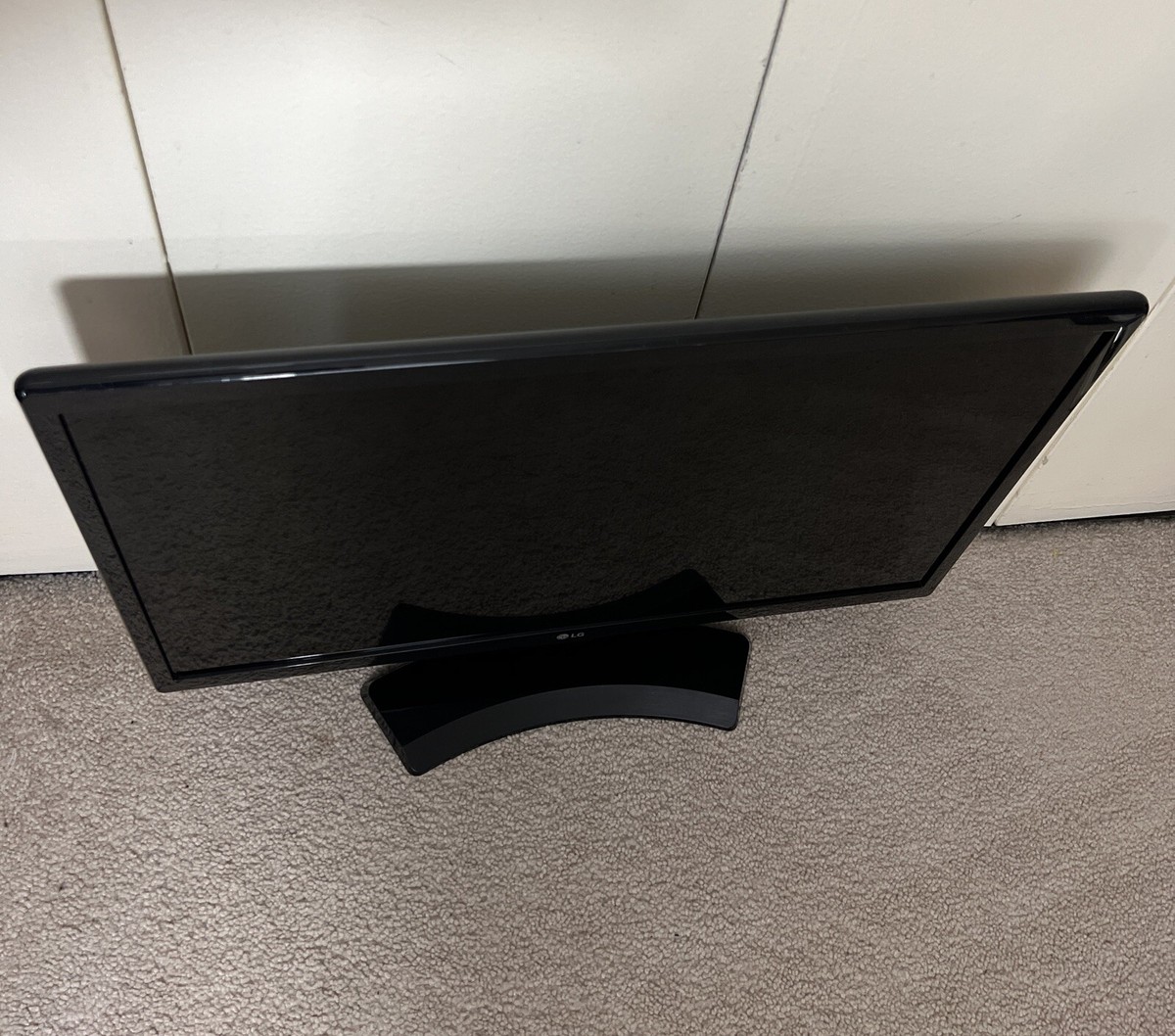 LG 24LF454B 24 inch 720p HD Class 24‚Äù LED TV | Android TV