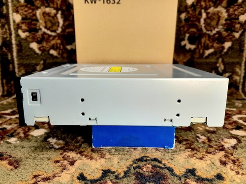 New in Box DVD Rom Drive model: KW-1632 S/N KWIAT14U16237 5V=1.5A. 12V=1.5A - Picture 5 of 6