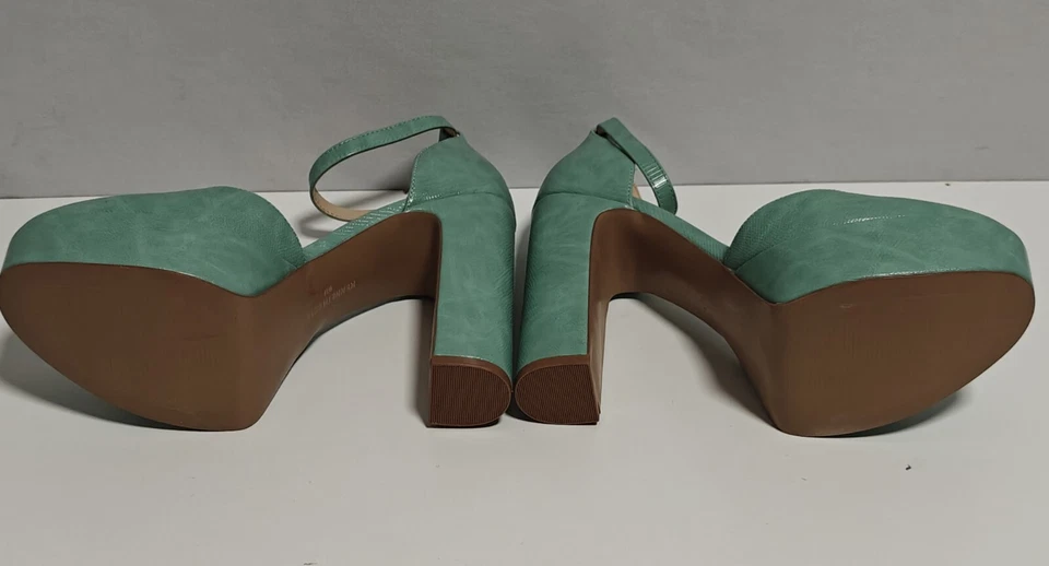 Sandalias de cuña Kenneth Cole New York Tatum. Talla 9M Foto 4 de 4