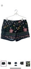 Old Navy Women  s Black Floral Short Size 12 W/ 2 Side Pockets
