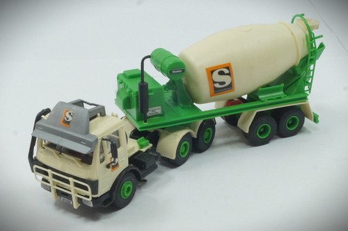 1:87 HO Kibri 10316 camión Mercedes hormigonera de 5 ejes fa. Stetter construido | Zustand: Gebraucht