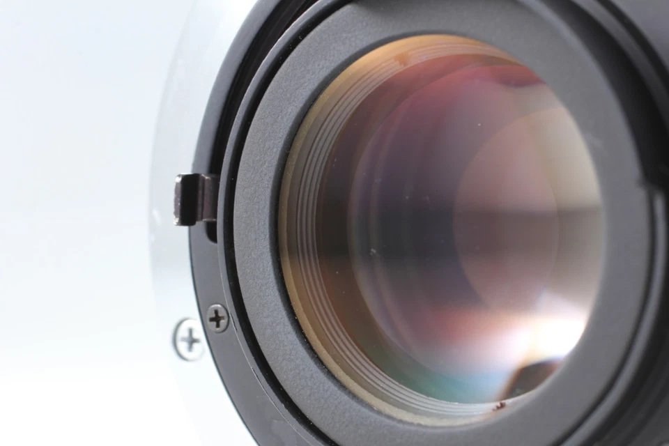 [EXC+++] Olympus OM System Zuiko MC Auto-W 28mm f/2 Wide Angle Lens Japan #O4053 - Image 4 of 4