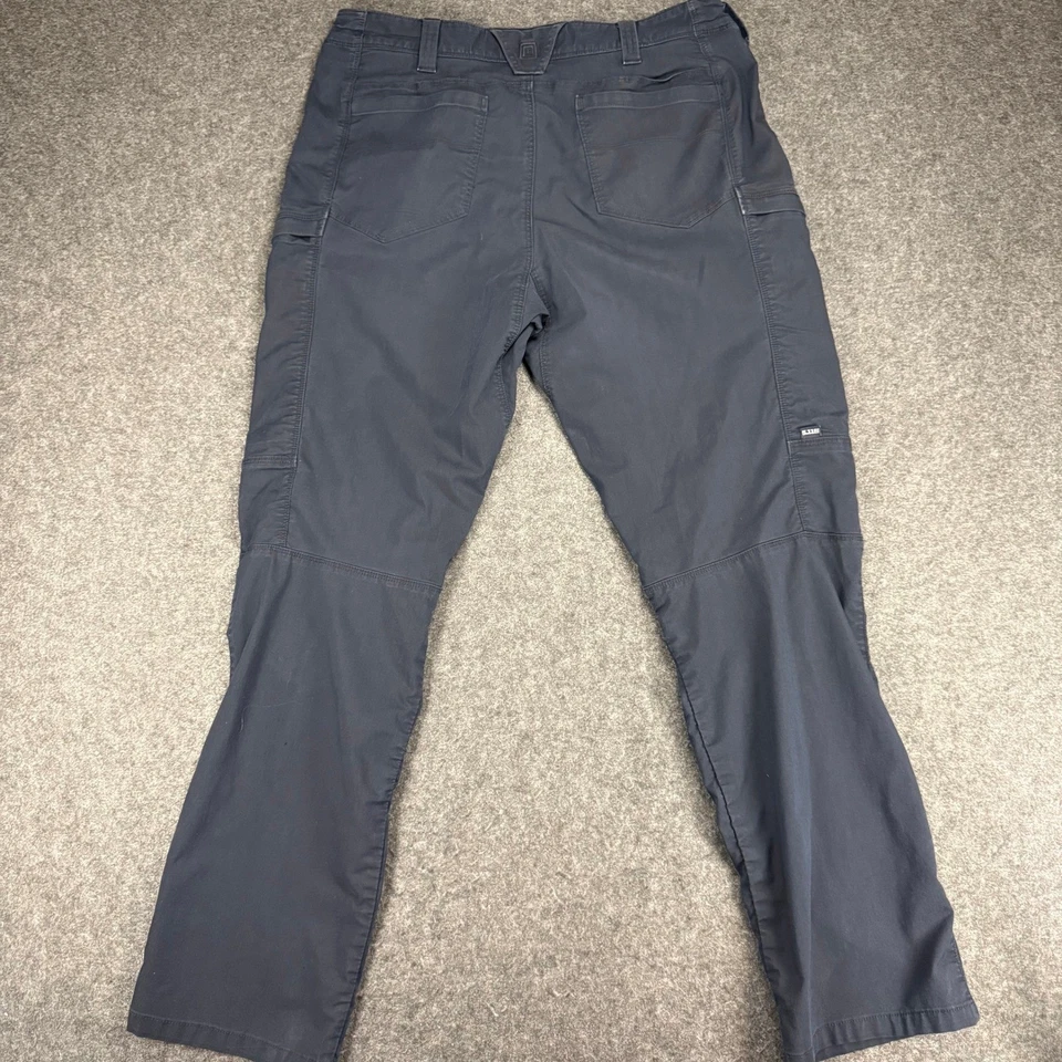 Pantalones tácticos APEX 5.11 para hombre carga utilitaria ropa de trabajo al aire libre azul marino 36x34 desvanecimiento Foto 4 de 4